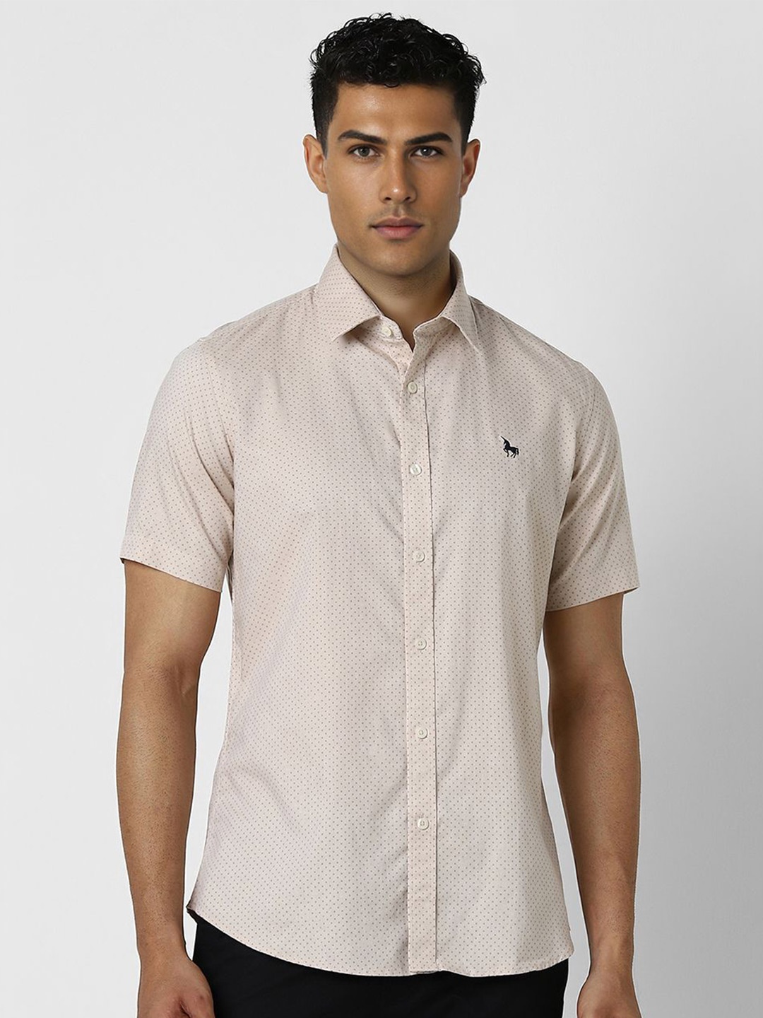 

Van Heusen Sport Men Slim Fit Micro Ditsy Printed Cotton Casual Shirt, Beige