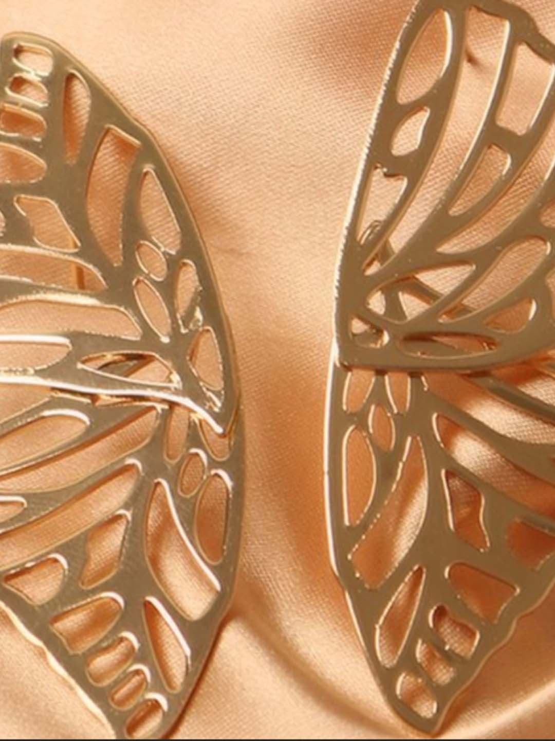 

SUBHAGALANKAR Feather Shaped Studs Earrings, Gold