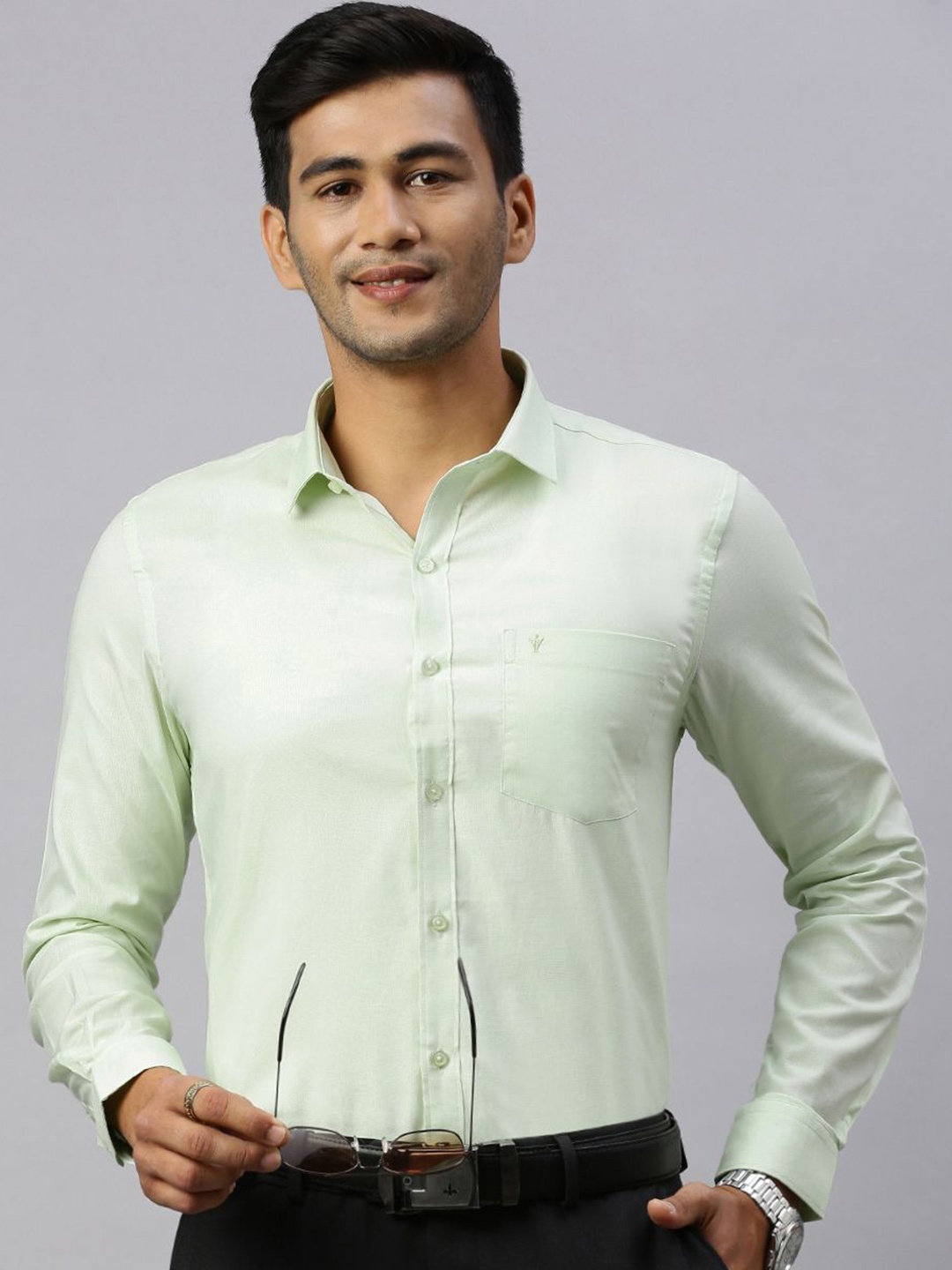 

Ramraj Men Spread Collar Solid Cotton Formal Shirt, Green
