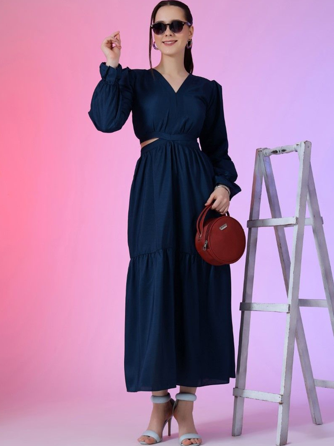 

Raiyani Enterprise Women Applique Crepe A-Line Midi Dress, Navy blue