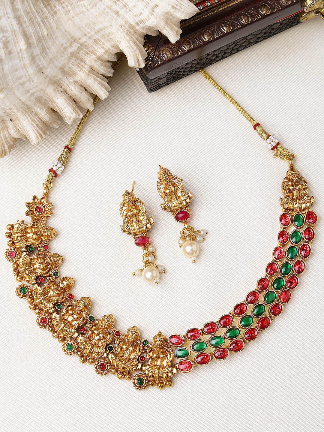 

KARATCART Gold-Plated Stone Studded & Beaded Laxmi Mata Jewellery Set