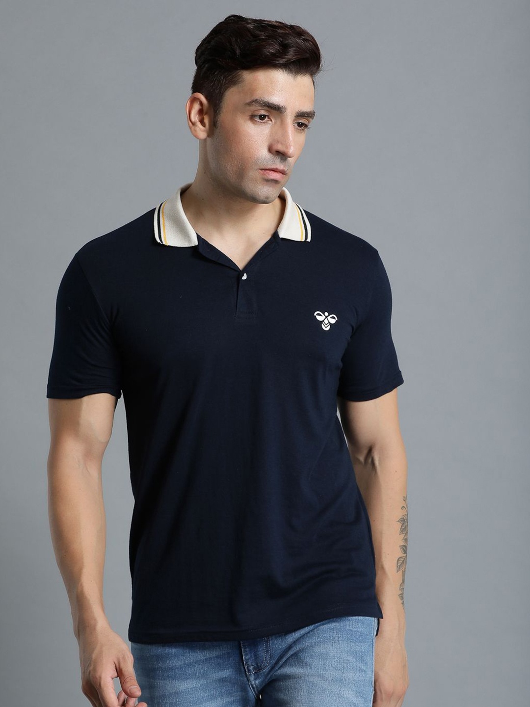 

hummel Men Polo Collar Solid T-shirt, Navy blue