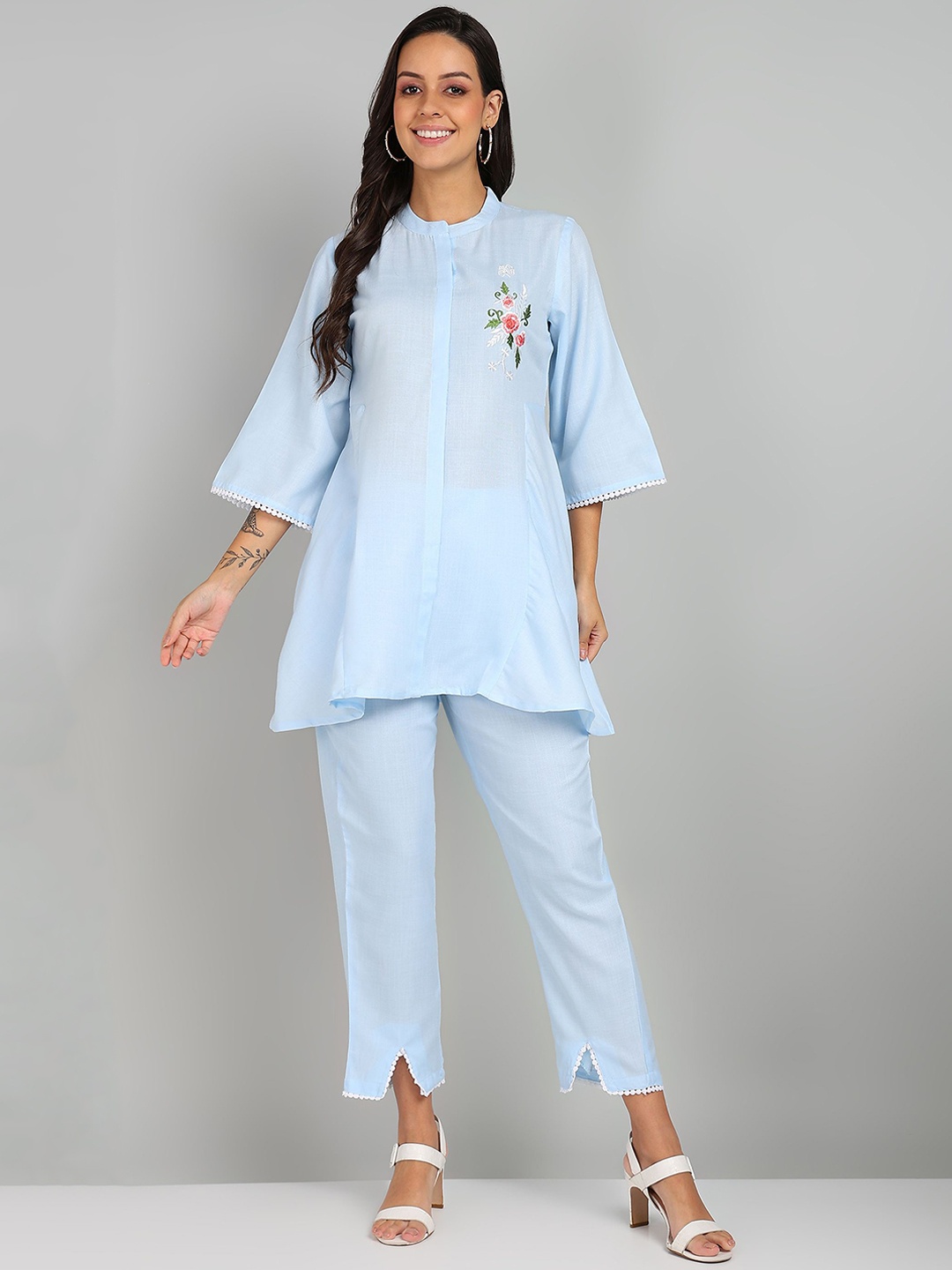 

Shiv ali apparels Women Embroidered Tunic & Trousers Co-Ords Set, Blue