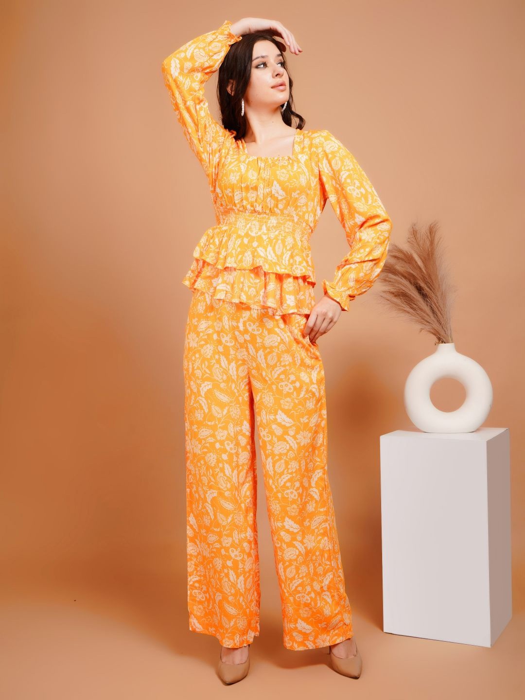 

Boholyfe Floral Printed Square Neck Top With Trousers, Yellow