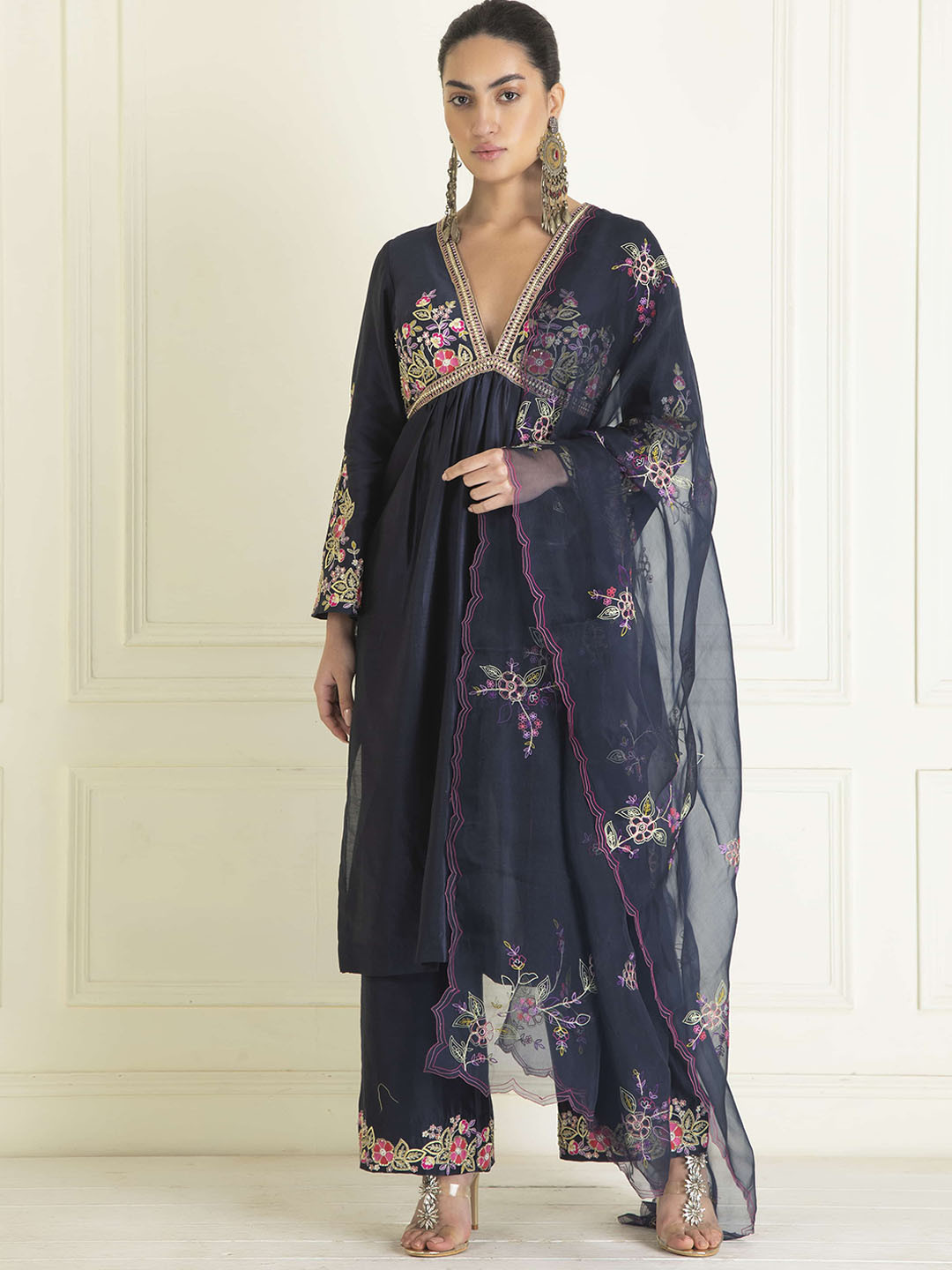 

PRIYANKA JAIN Floral Embroidered Empire Pure Cotton Kurta With Palazzos & Dupatta, Navy blue
