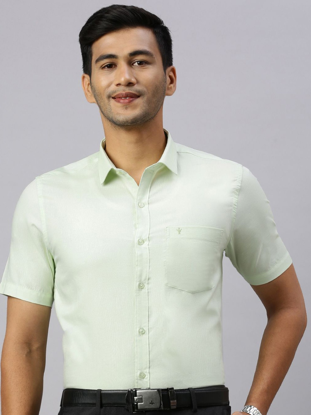

Ramraj Men Spread Collar Solid Cotton Formal Shirt, Green