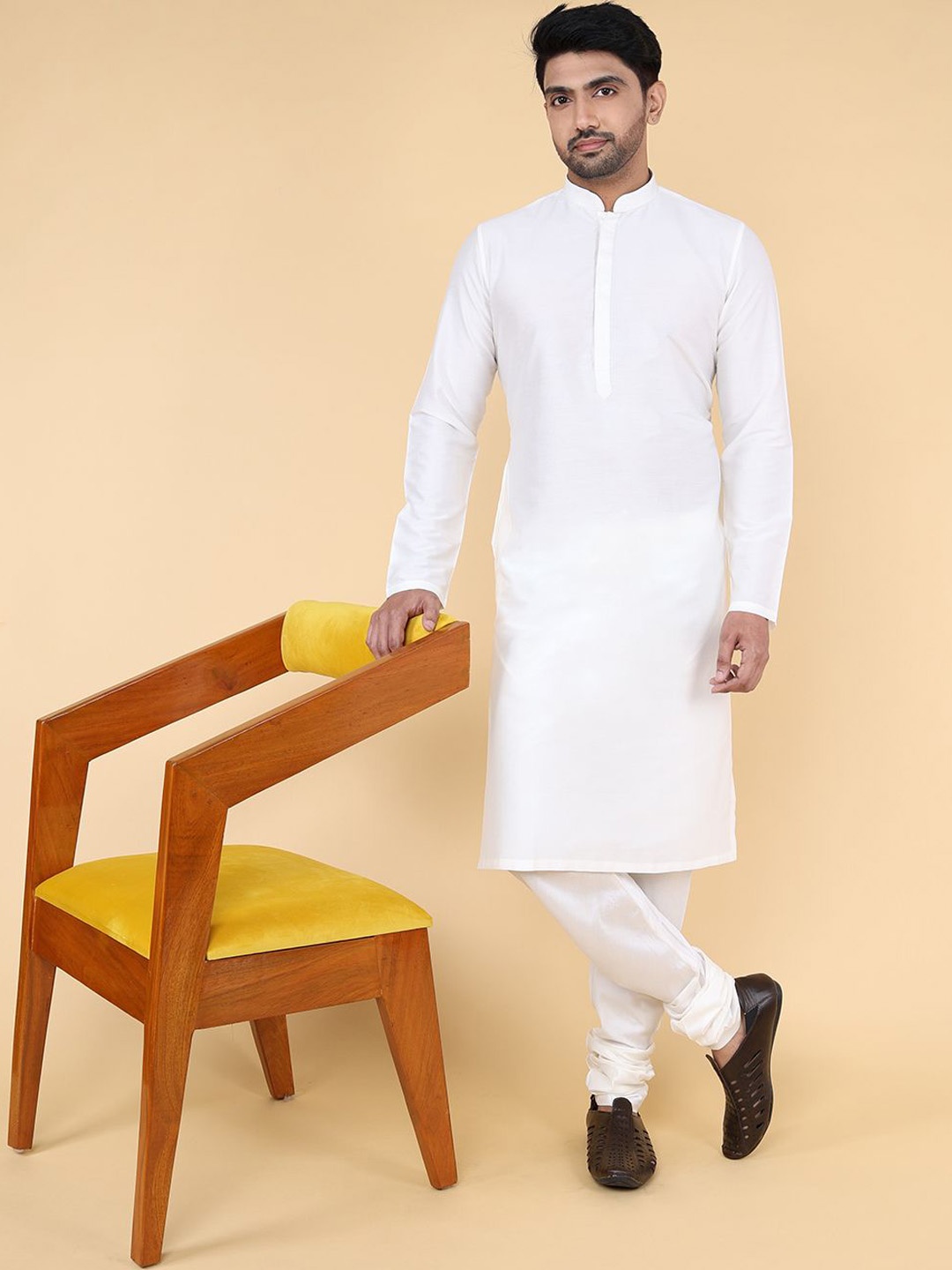 

ZOIS Mandarin Collar Pure Cotton Kurta With Churidar, Cream