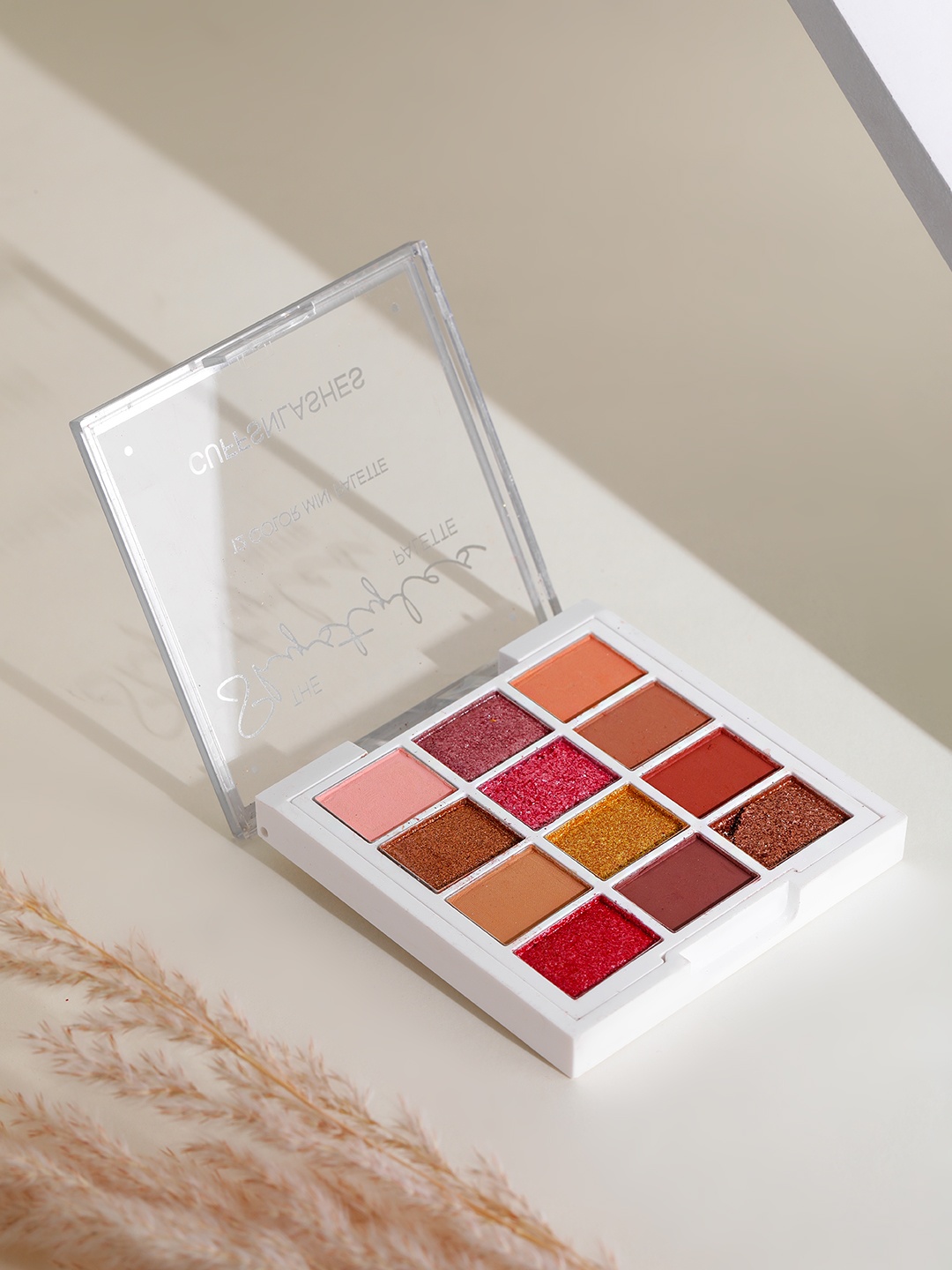 

CUFFS N LASHES The Shystyles 12-Color Mini Eyeshadow Palette - Beautiful Disaster, Nude