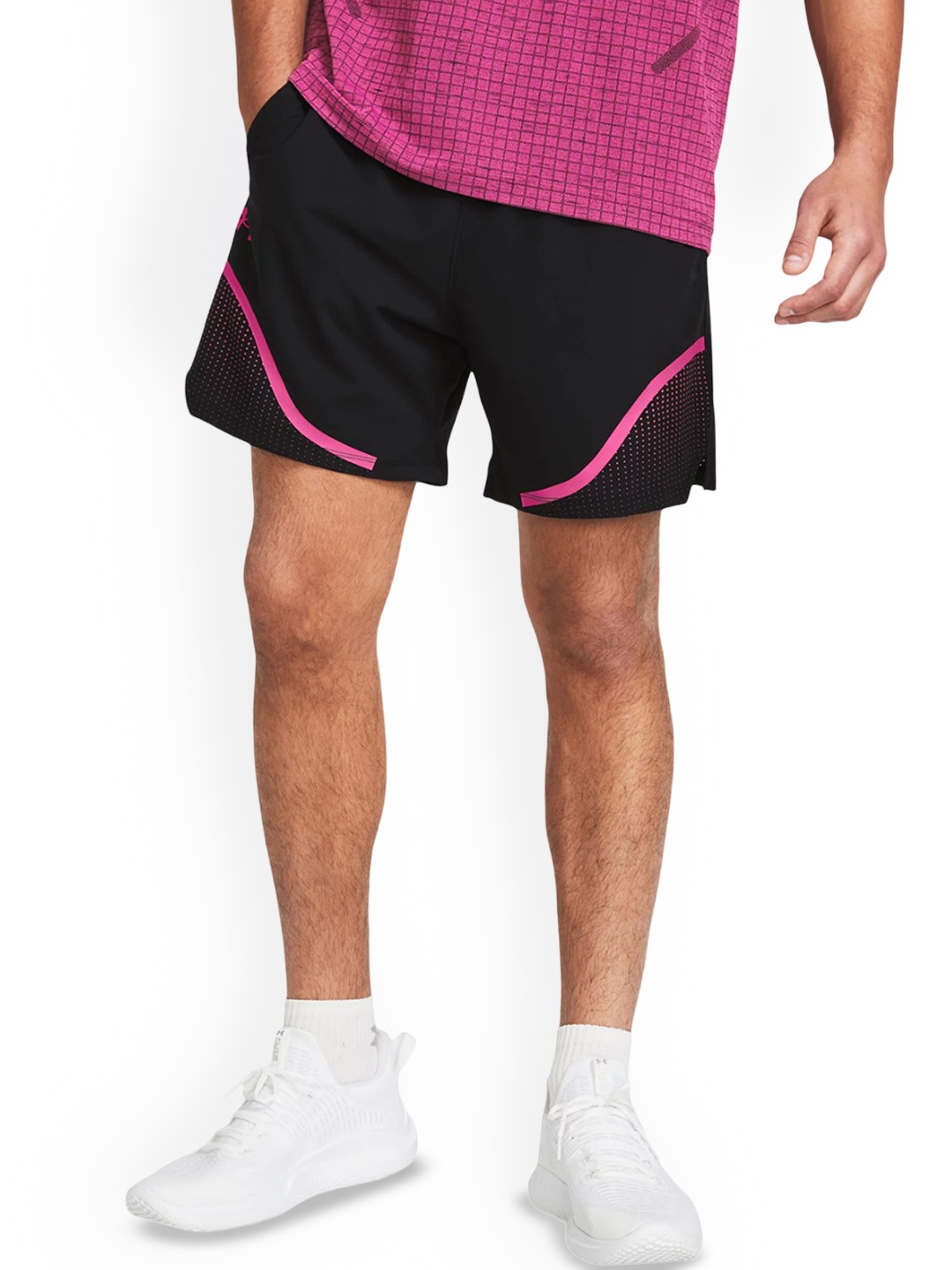 

UNDER ARMOUR UA Launch Men Mid Rise Sports Shorts, Black