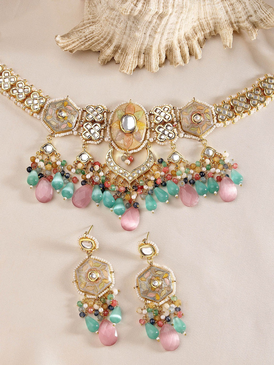 

KARATCART Gold-Plated CZ Crystal and Polki Kundan Stone Studded & Beaded Jewellery Set