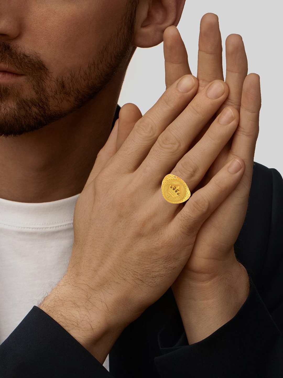 

MEMOIR Unisex Gold-Plated Finger Ring