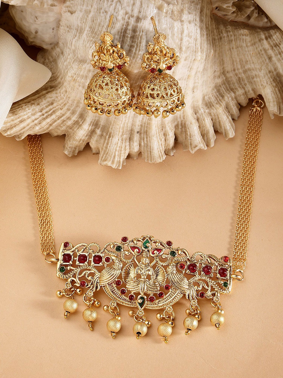 

KARATCART Gold-Plated Kundan-Stone-Studded Choker Temple Jewellery Set