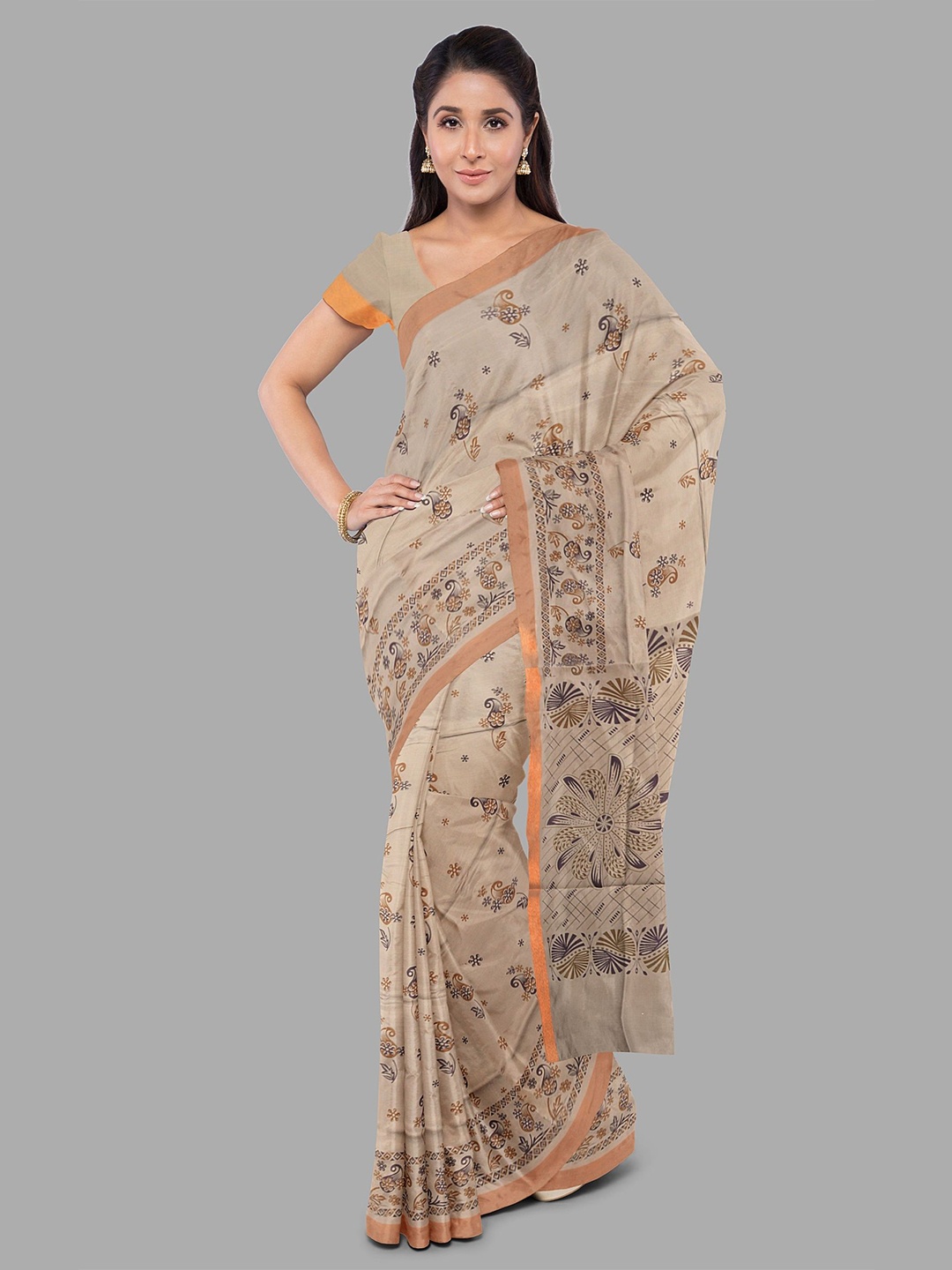

The Chennai Silks Paisley Zari Kovai Saree with unstitched blouse piece, Brown