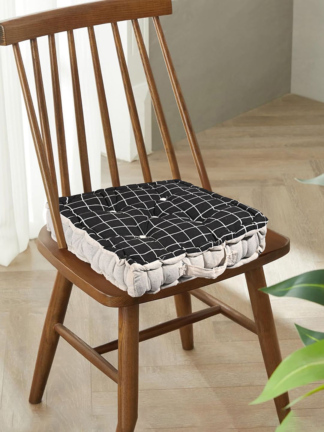 

Kuber Industries Black & Grey 2 Pieces Checked Cotton Chair Pads