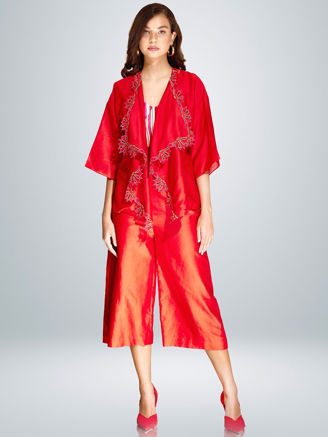 

BETRUE Women Silk Chanderi Tailored Jacket, Red
