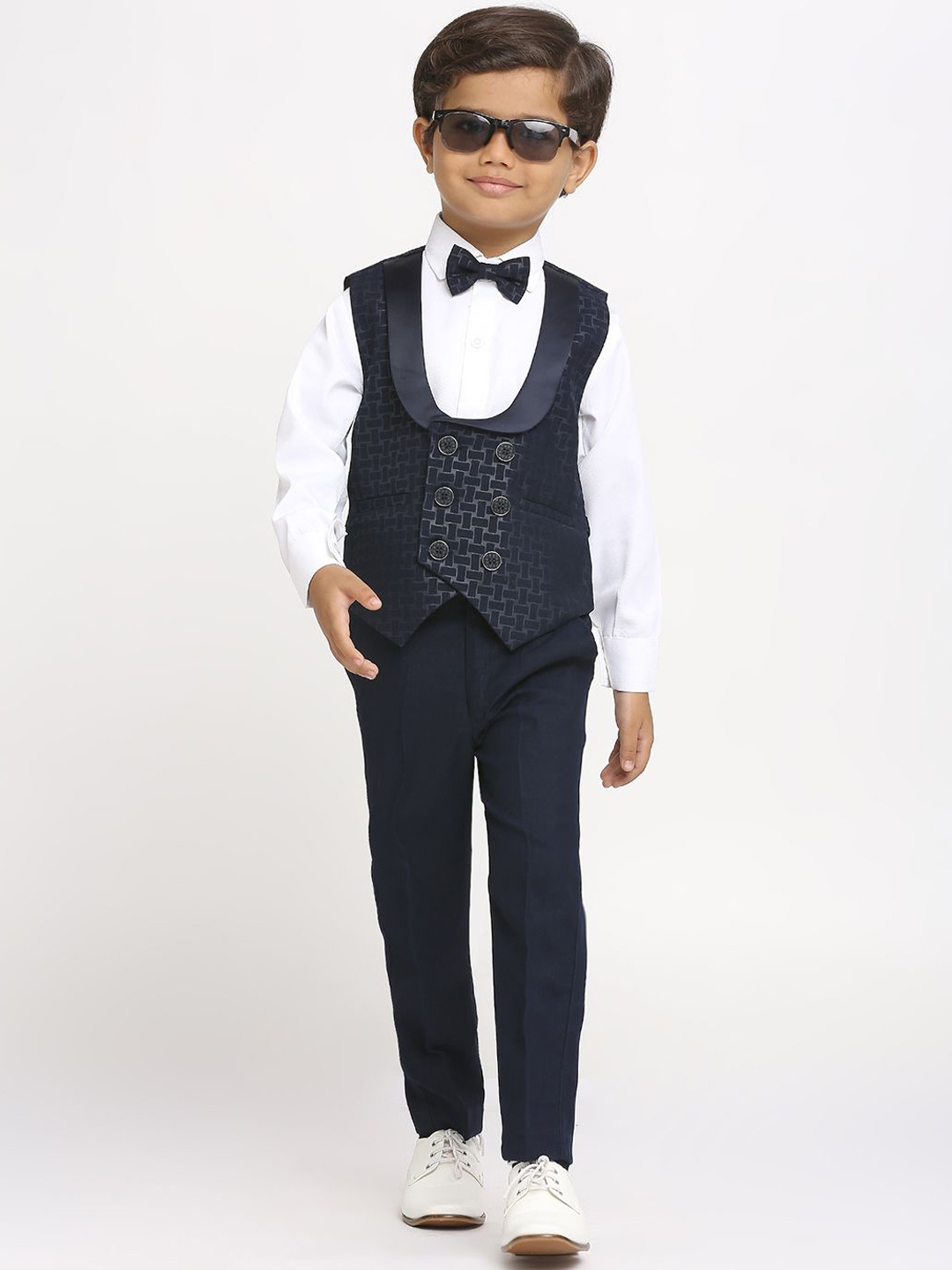 

YK Infant Boys Self Design Tuxedo 4 Pcs Double-Breasted Suit, Navy blue