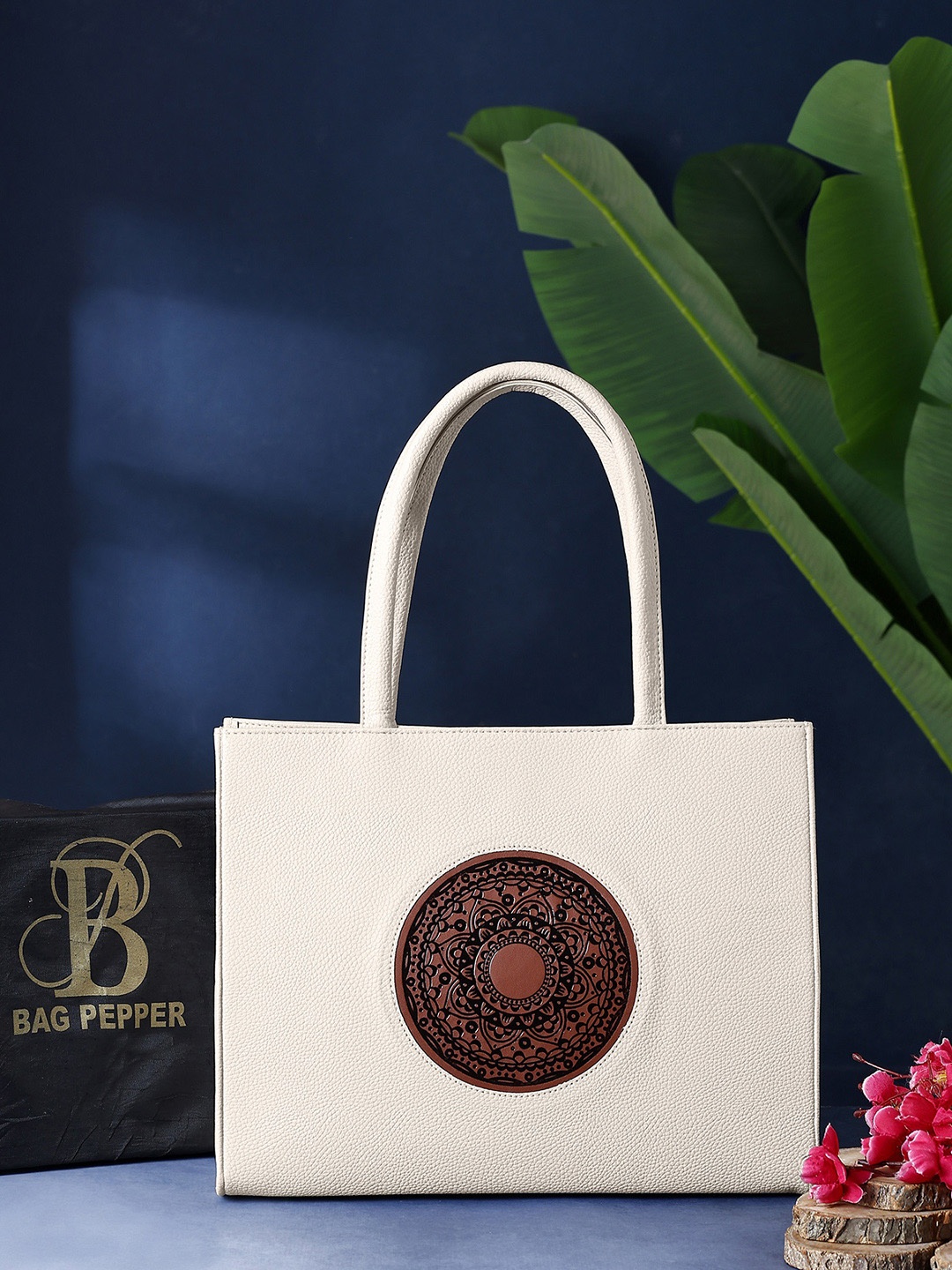 

Bag Pepper Women Textured Shopper Shoulder Bag, White