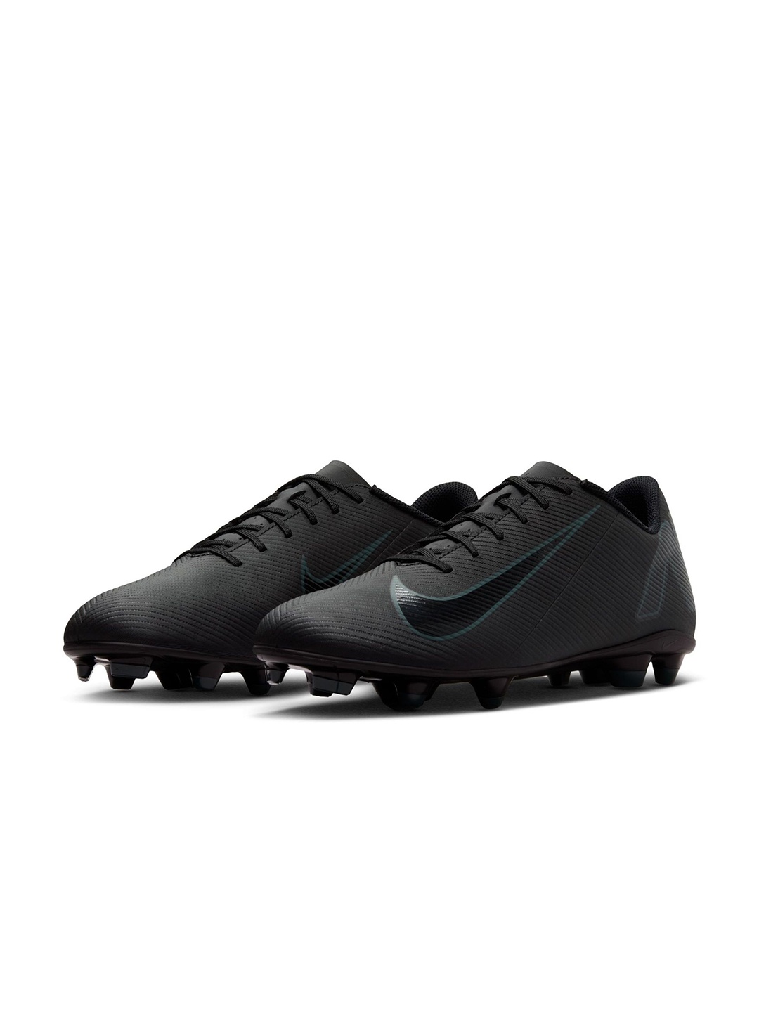 

Nike Mercurial Vapor 16 Club MG Low-Top Football Boot, Black