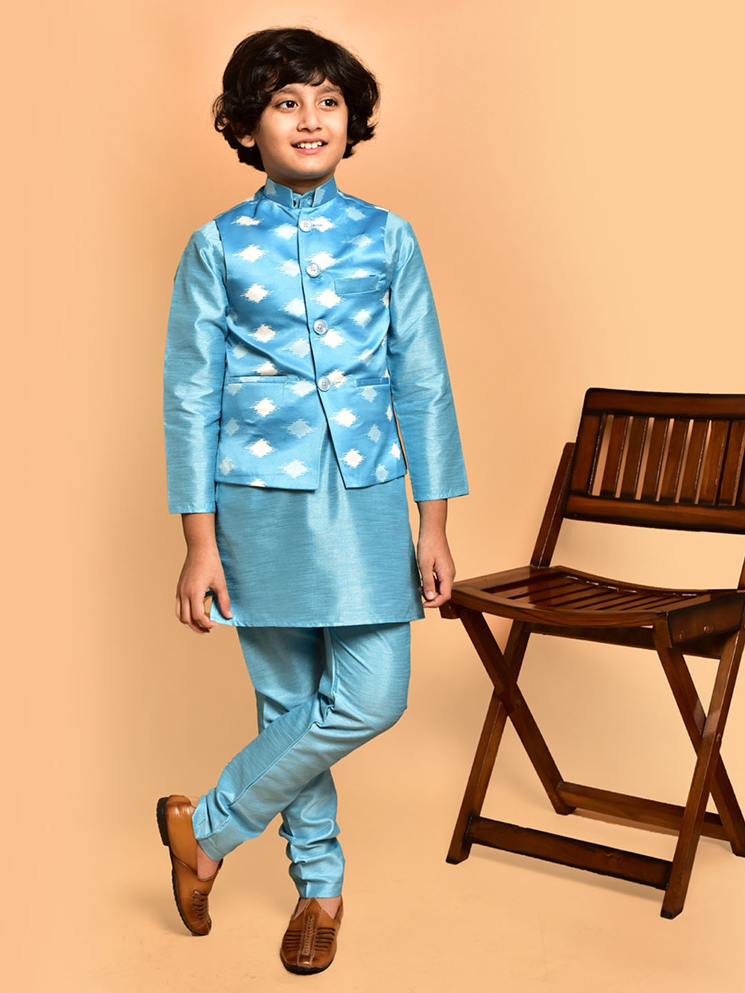 

PRINTCULTR Boys Band Collar Neck Three-Quarter Sleeves Kurta & Churidar & Nehru Jacket, Blue