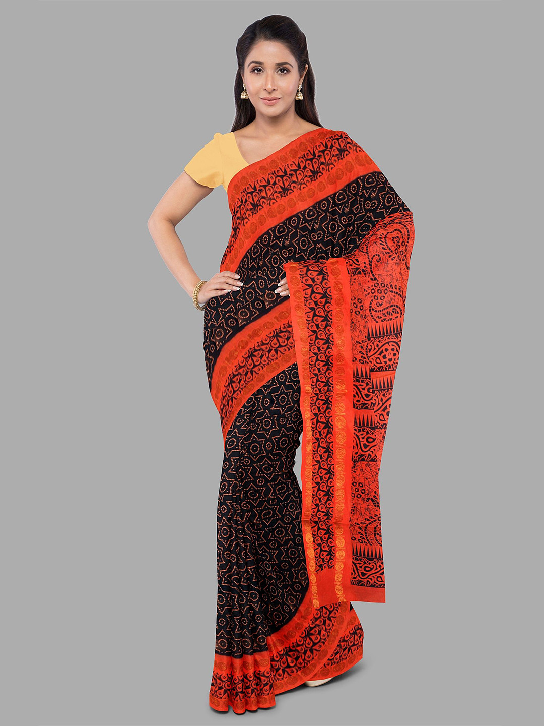 

The Chennai Silks Pure Cotton Sungudi Saree, Black