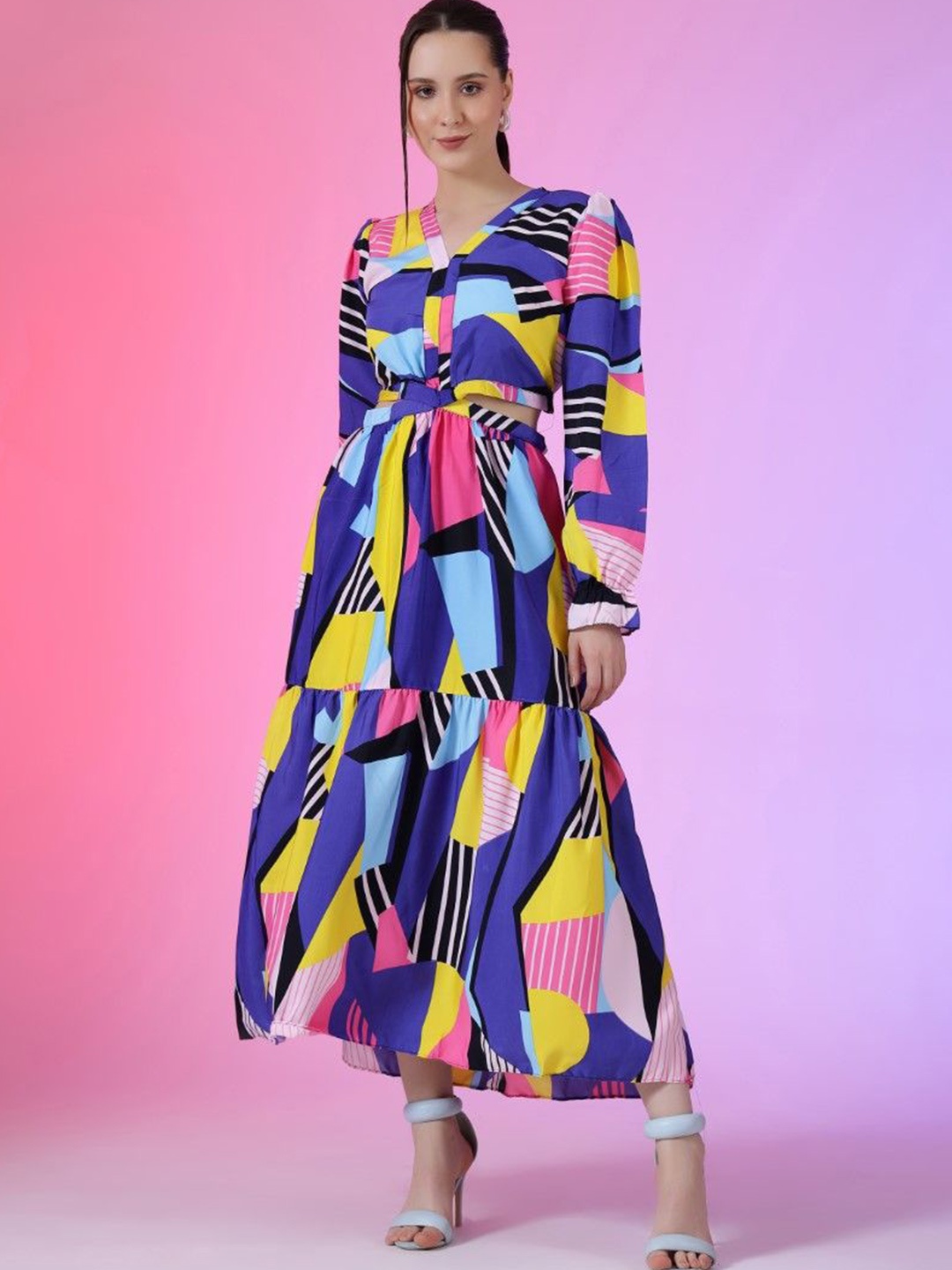

Krunal Raiyani Women Cut-Outs Tiered Abstract Printed Maxi Dress, Purple