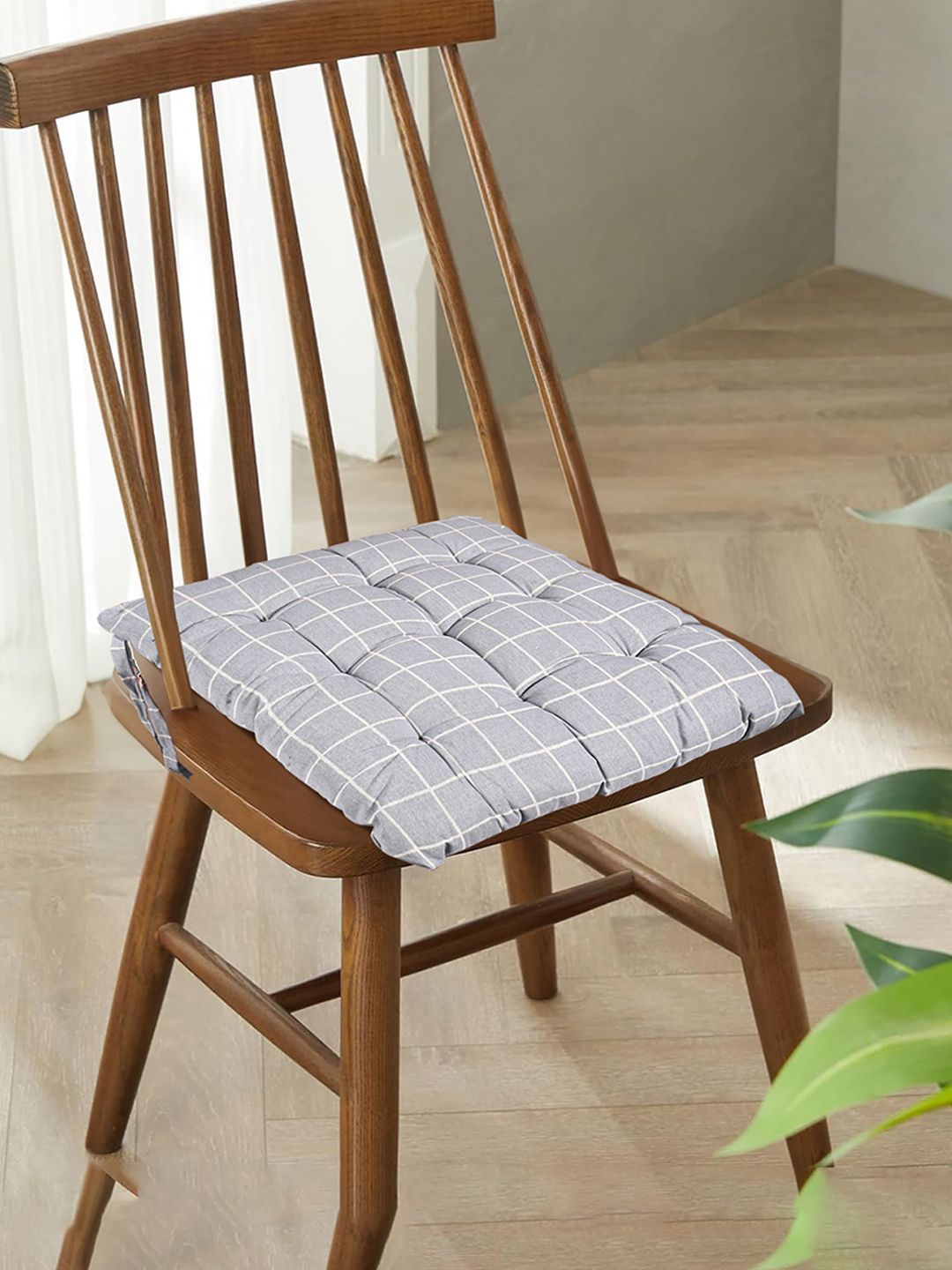 

Kuber Industries Grey 2 Pieces Checked Cotton Chair Pads