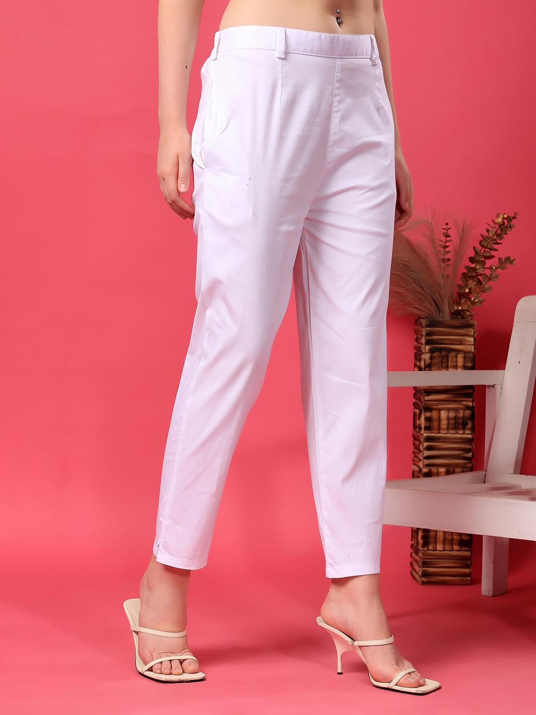 

KEX Women Relaxed Easy Wash Fit Regular Fit Trousers, White