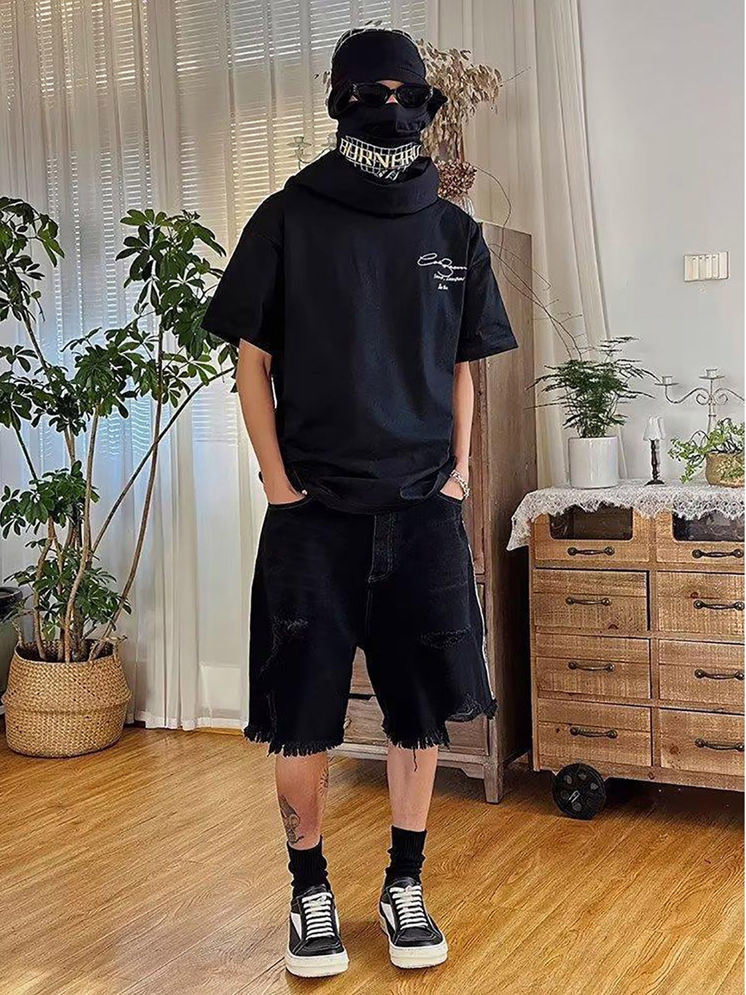 

StyleCast x Revolte Men Shorts, Black