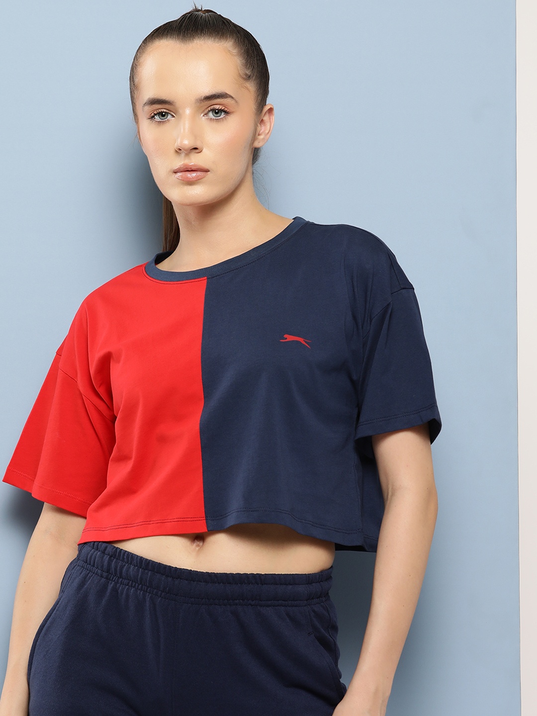 

Slazenger Colourblocked Drop-Shoulder Sleeves Pure Cotton Boxy Crop T-shirt, Red