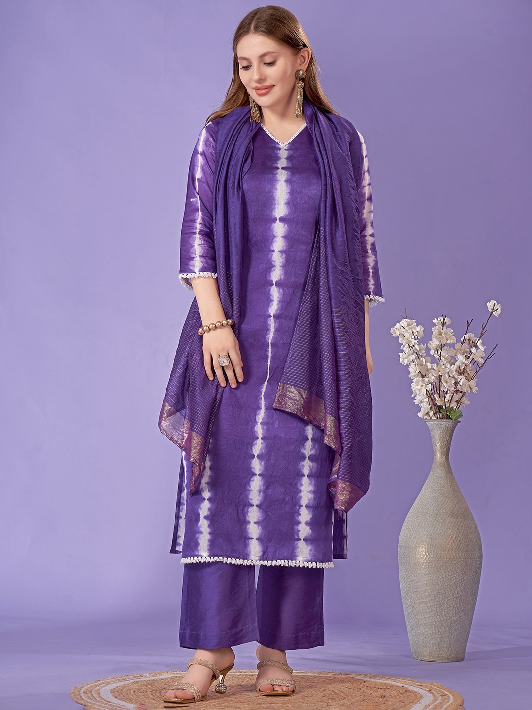 

HERE&NOW Tie & Dye V-Neck Straight Kurta With Trouser & Dupatta, Purple