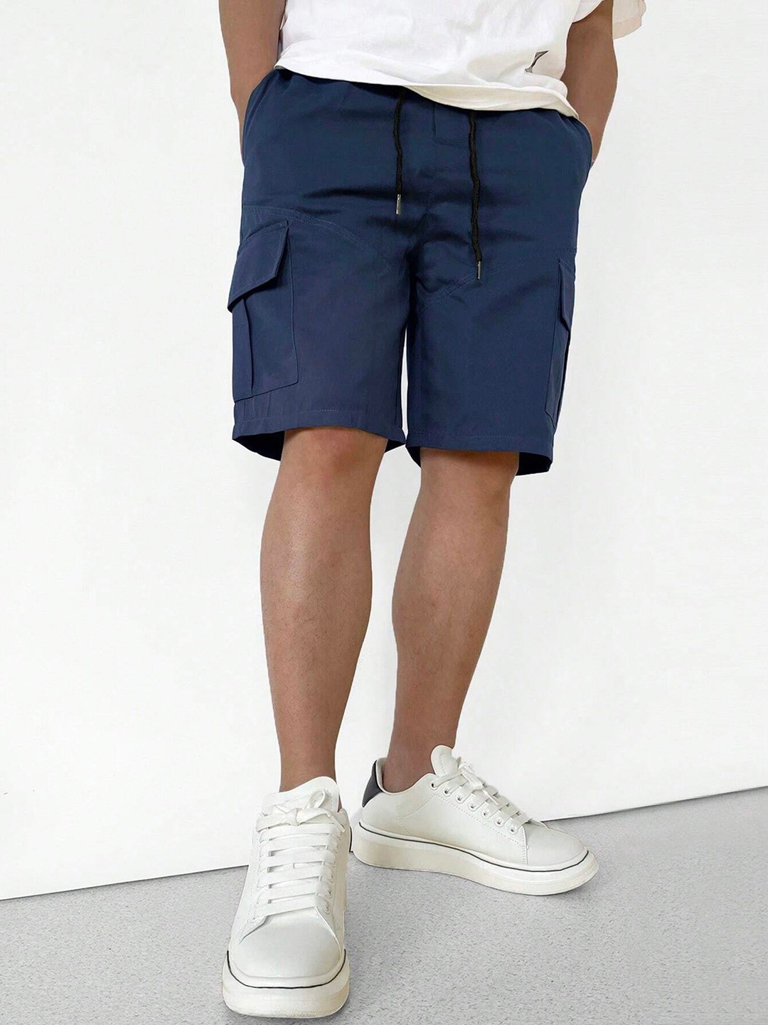 

StyleCast x Revolte Men Regular Fit Mid-Rise Shorts, Navy blue