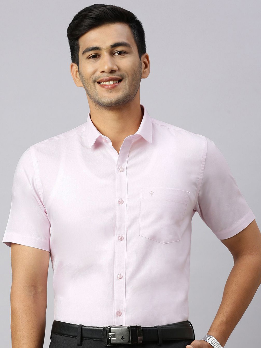 

Ramraj Men Spread Collar Solid Cotton Formal Shirt, Pink
