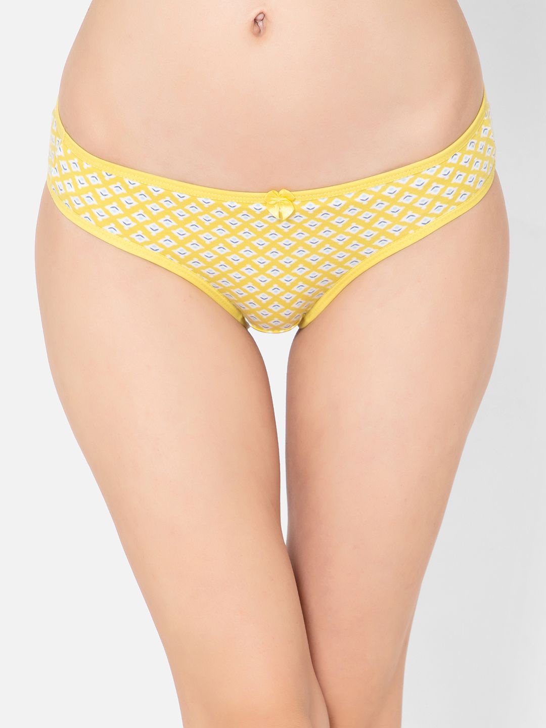 

Clovia Women Printed Cotton Low-Rise Bikini Briefs-PN5101A02S, Yellow