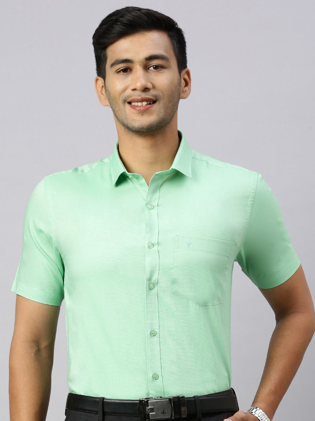 

Ramraj Men Spread Collar Solid Cotton Formal Shirt, Green