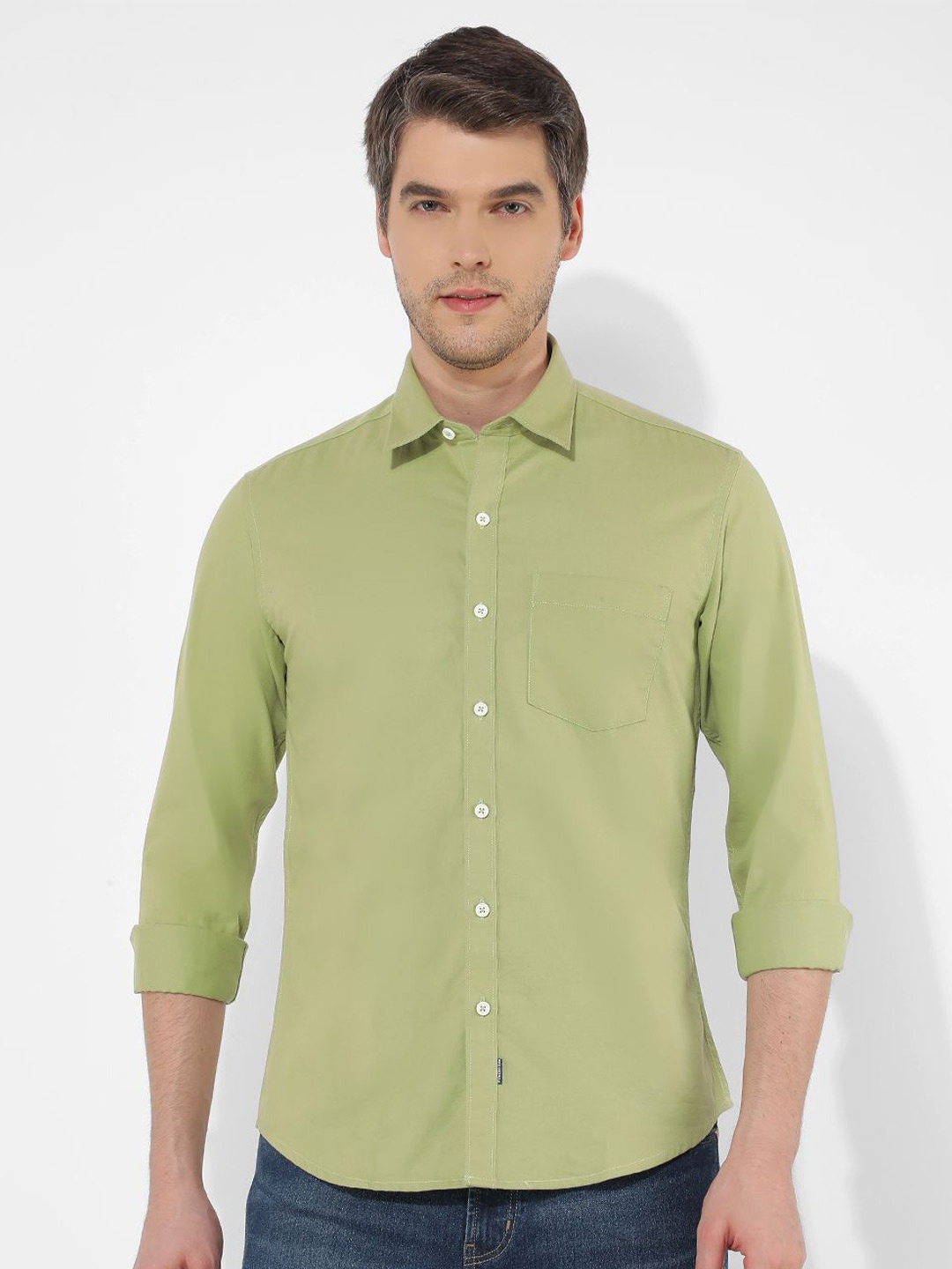 

Numero Uno Men Spread Collar Solid Cotton Slim Fit Casual Shirt, Green