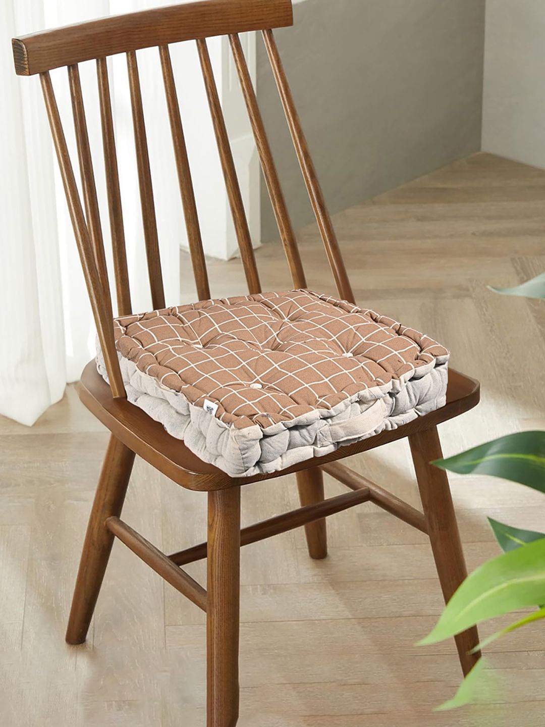 

Kuber Industries Brown & Maroon 2 Pieces Checked Cotton Chair Pads