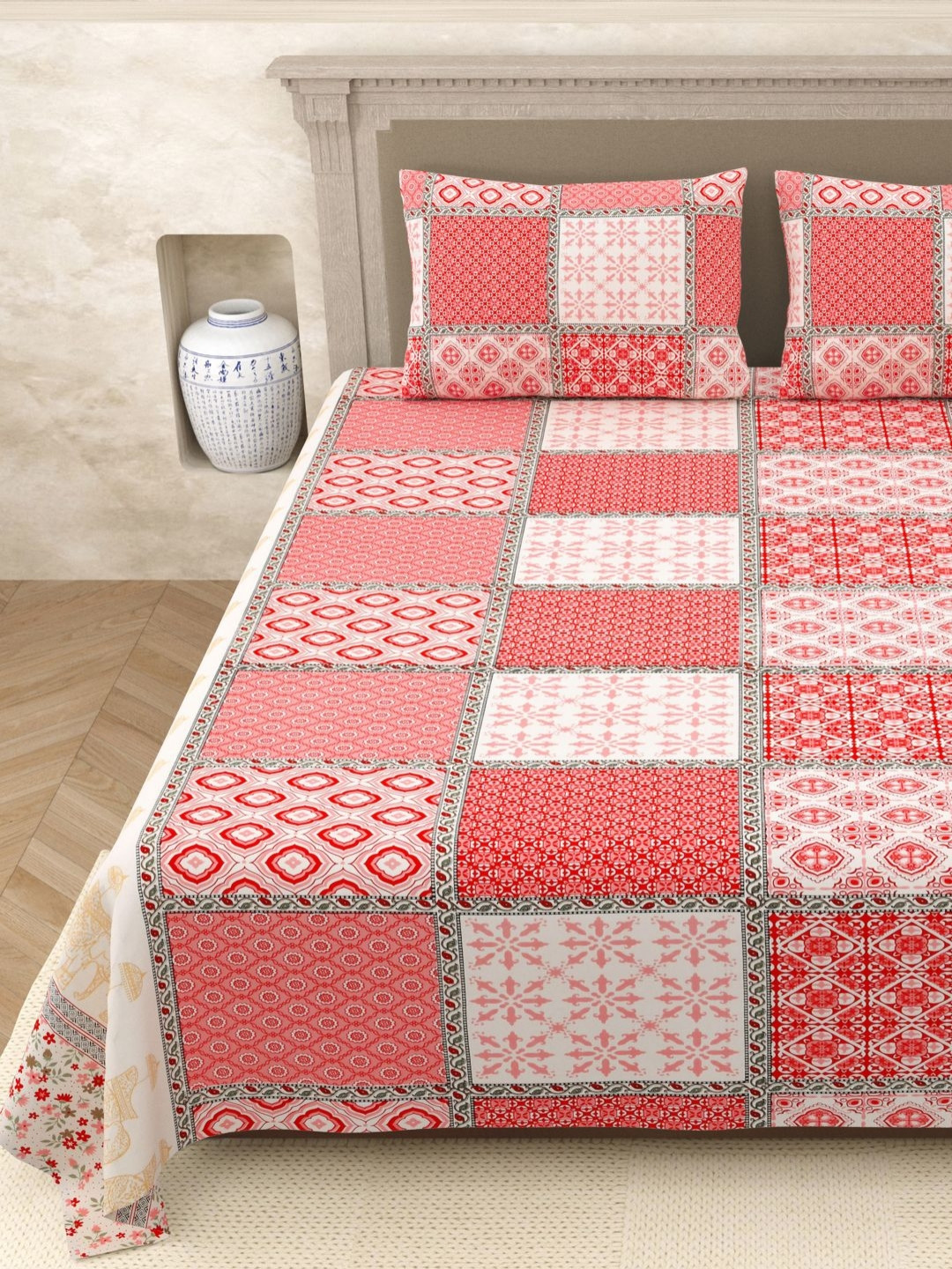 

Aura Elegant Pink Ethnic Motifs Jaipuri Print Pure Cotton 210 TC Queen Bedsheet Set