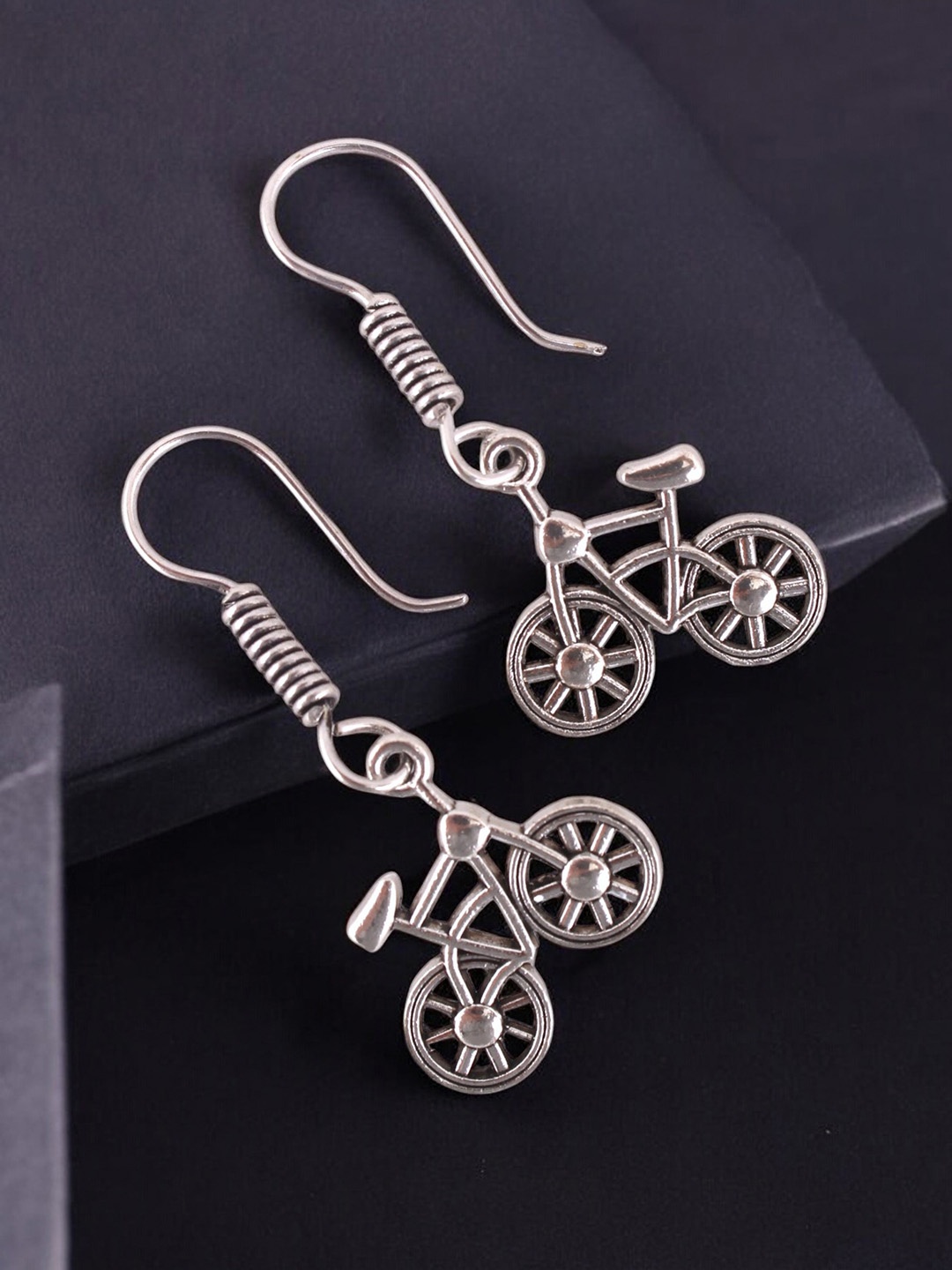 

LUCKY JEWELLERY Contemporary Drop Earrings, Silver
