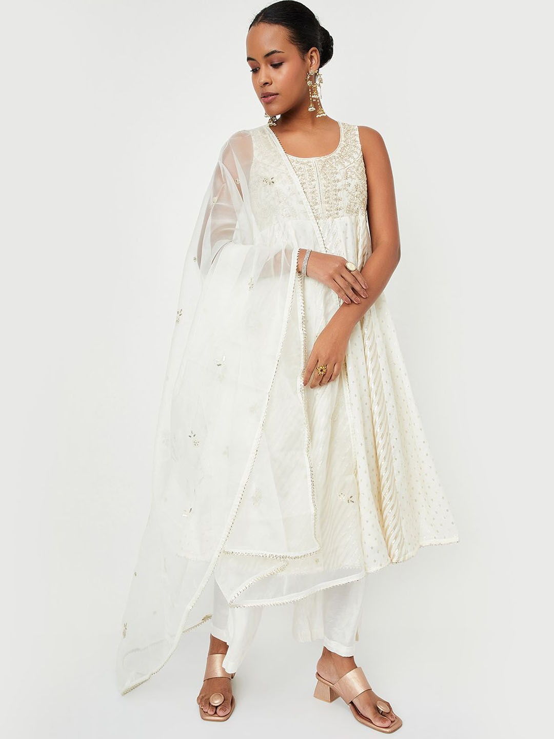 

max Floral Embroidered Thread Work Anarkali Kurta with Trousers, Off white