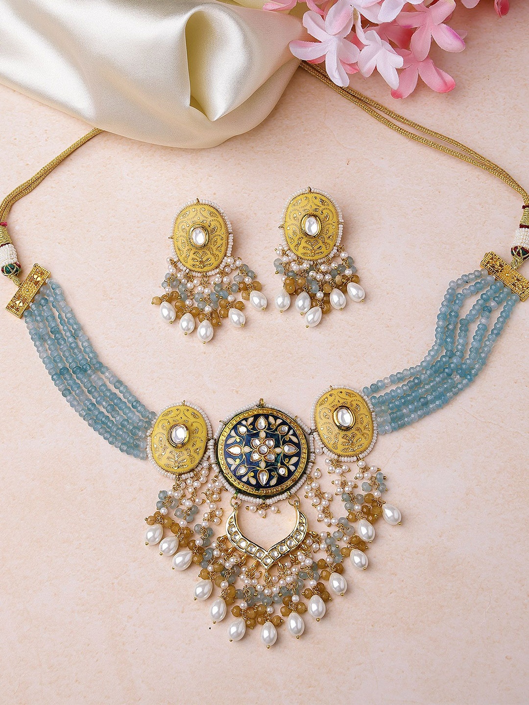 

KARATCART Gold Plated Stone Studded & Beaded Jewellery Set, Yellow