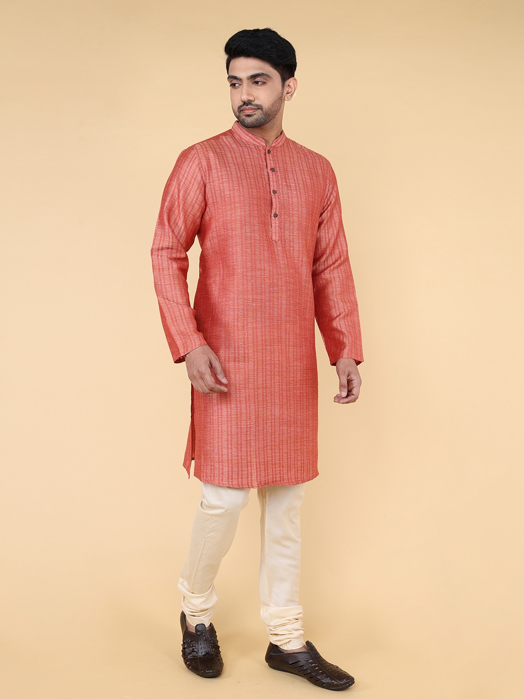 

ZOIS Striped Khadi Cotton Mandarin Collar Straight Kurta, Red