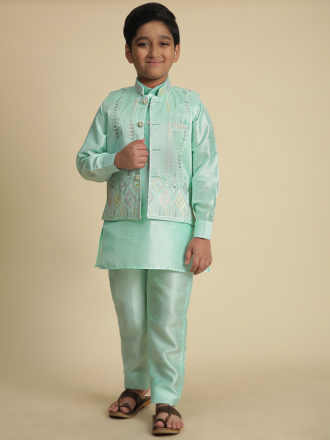 

Pro-Ethic STYLE DEVELOPER Boys Pure Silk Straight Kurta with Pyjamas & Waistcoat, Green