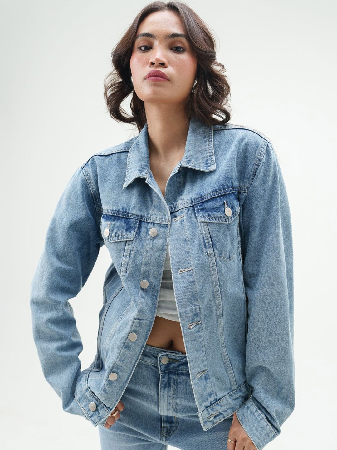 

FREAKINS Women Spread Collar Washed Self Design Cotton Casual Denim Jacket, Blue