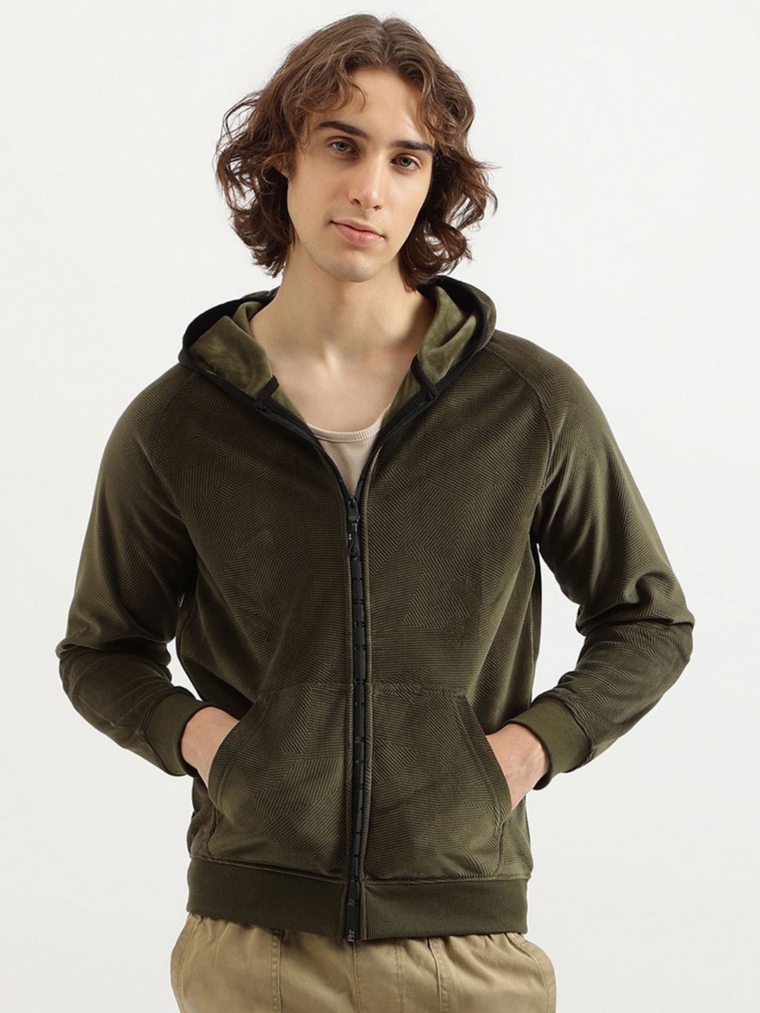 

United Colors of Benetton Men Solid Hood Front-Open Sweatshirt, Green