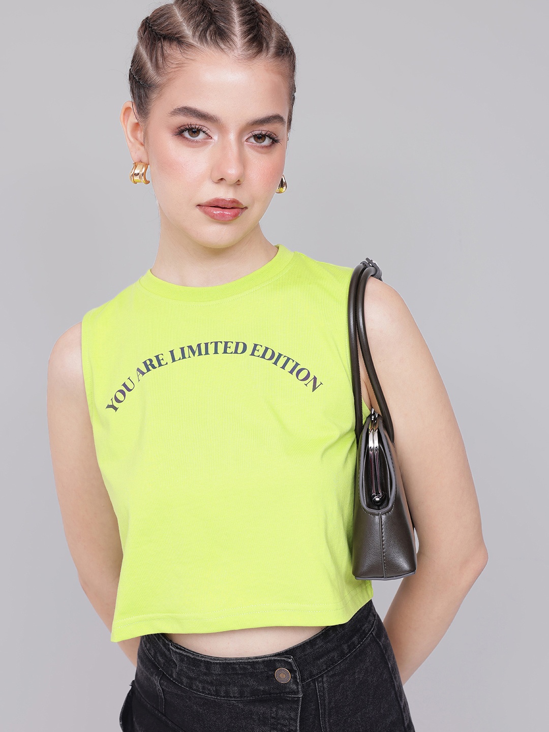 

DressBerry Sleeveless Slay Crop T-shirt, Green