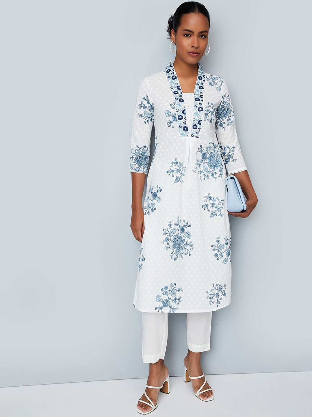 

max Floral Printed Thread Work Square Neck Straight Kurta with Trousers, White