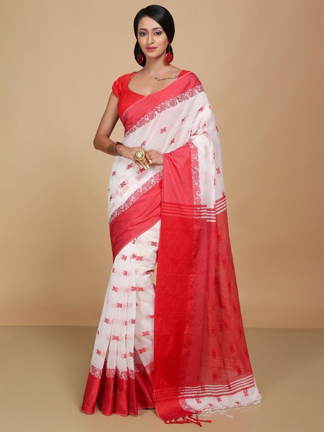

BENGAL HANDLOOM Woven Design Taant Saree, White