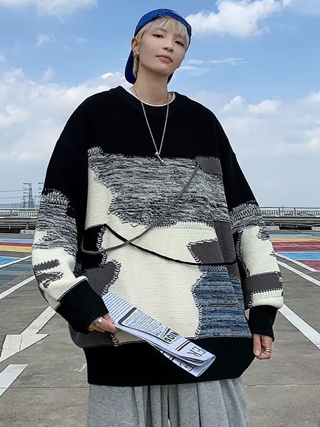 

StyleCast x Revolte Men Printed Pullover, Black