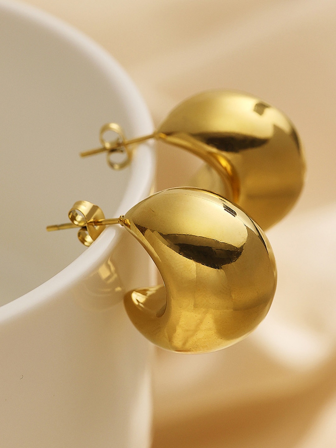 

FIMBUL Gold-Plated Classic Stainless Steel Antique Studs