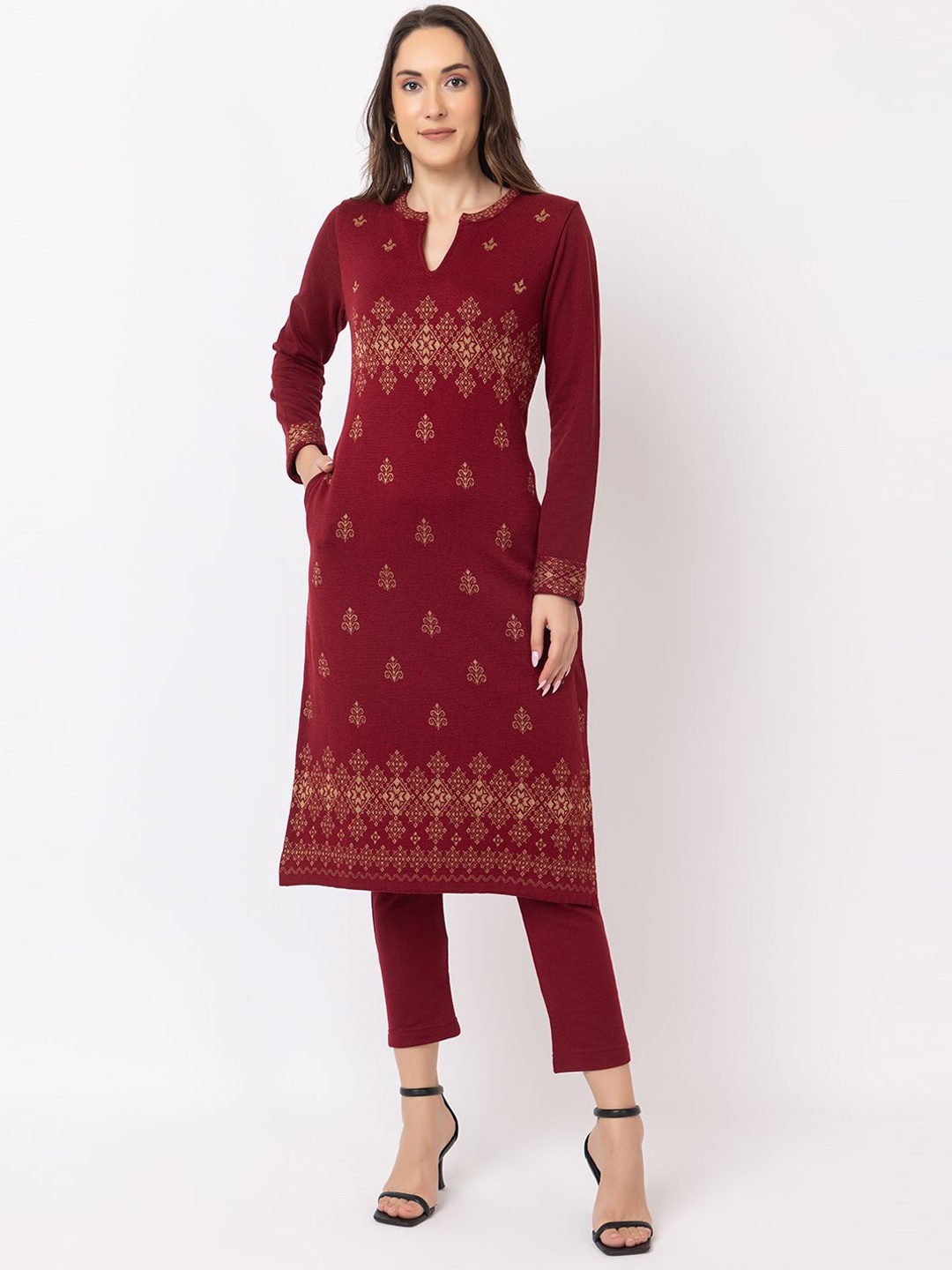 

KEIKO Ethnic Motifs Thread Work Straight Kurta, Maroon